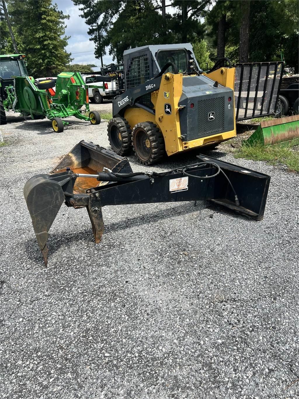 Tiger Backhoe 其他
