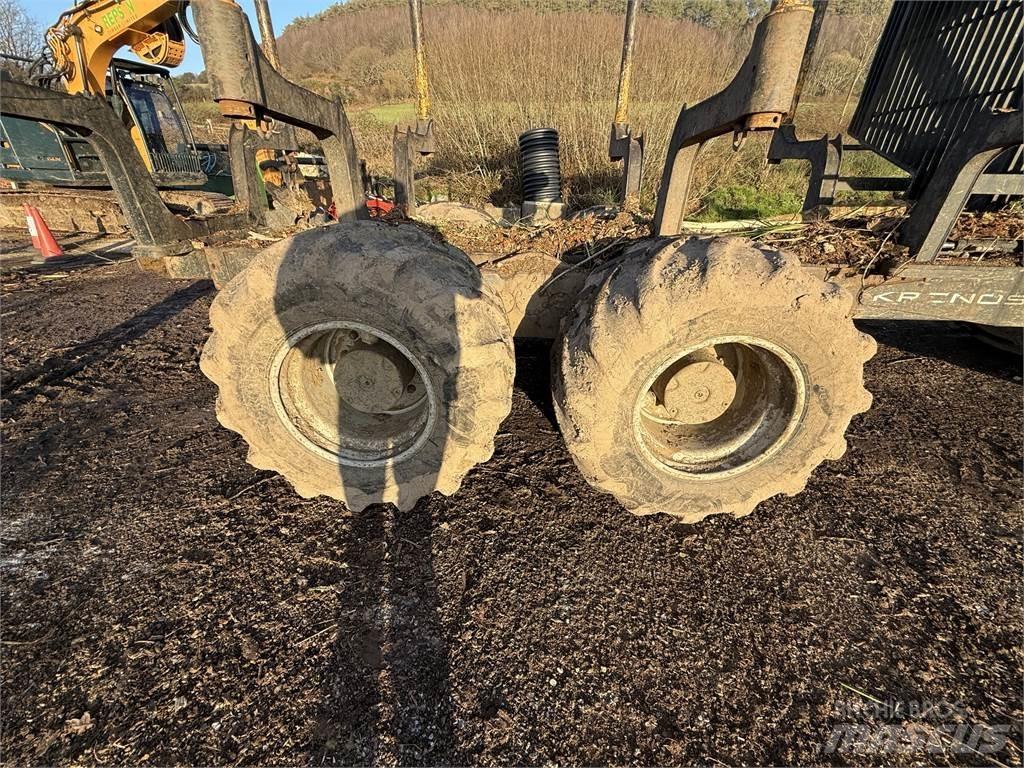 Valtra T174 集運機