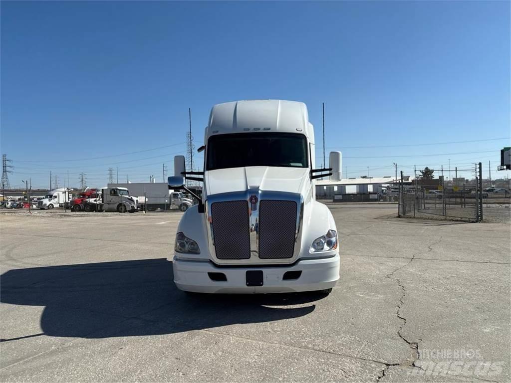 Kenworth T680 曳引機組件