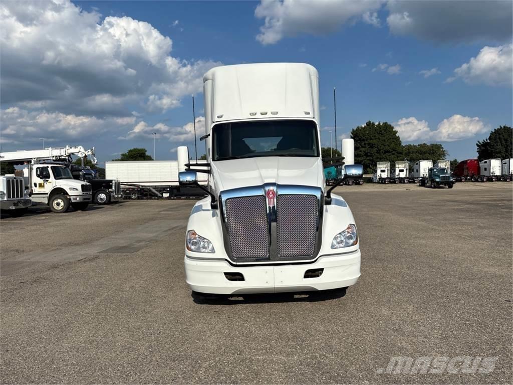 Kenworth T680 曳引機組件
