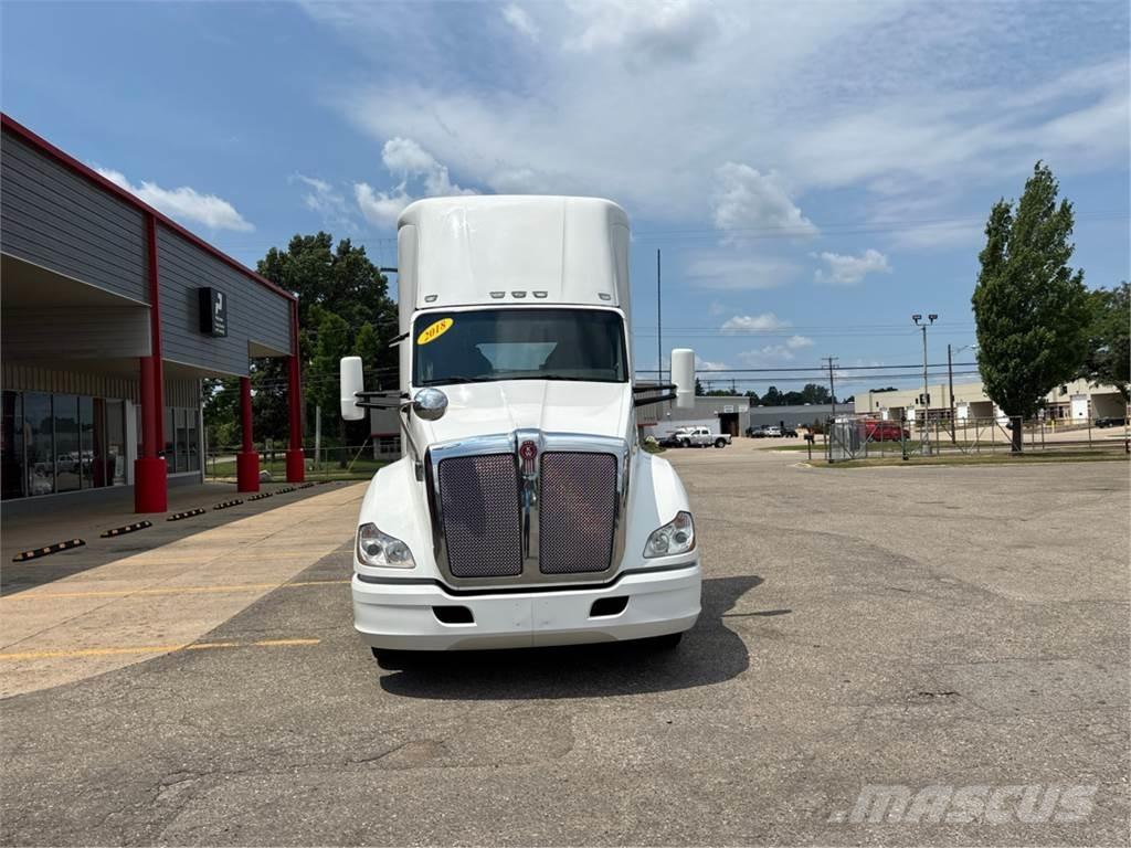 Kenworth T680 曳引機組件