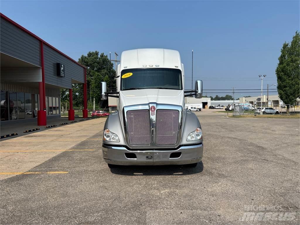 Kenworth T680 曳引機組件