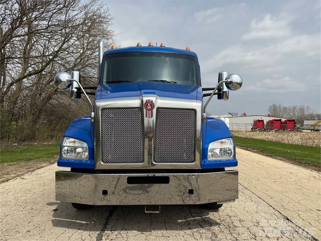 Kenworth T880 曳引機組件