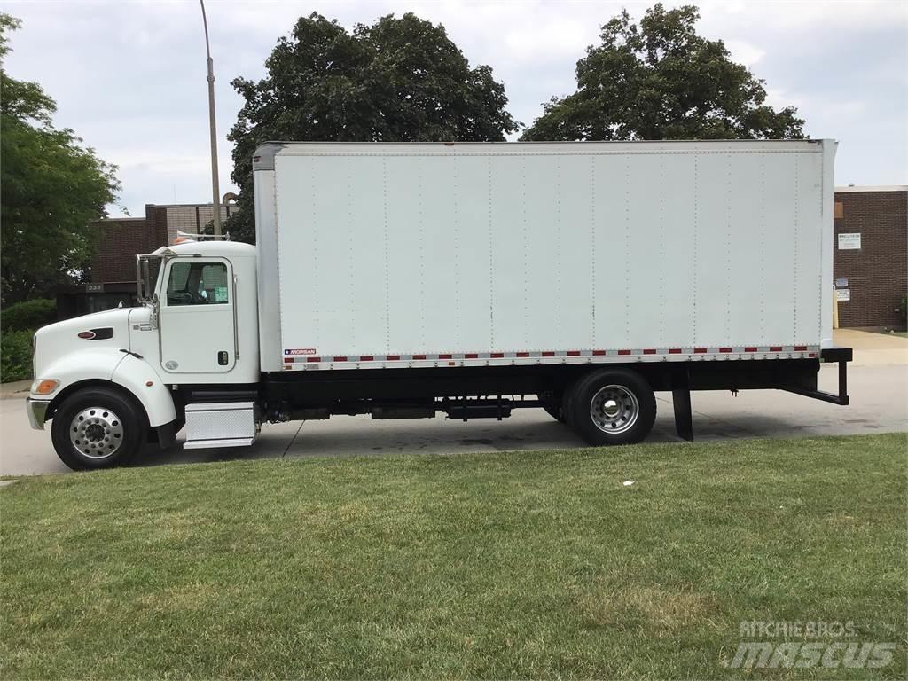 Peterbilt 337 商用底盤車
