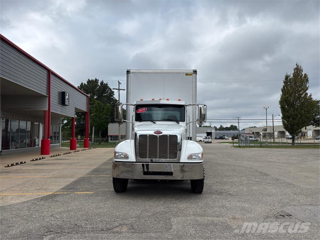 Peterbilt 337 其他貨車