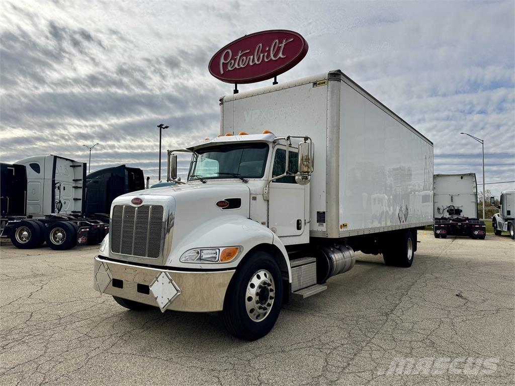 Peterbilt 337 其他貨車