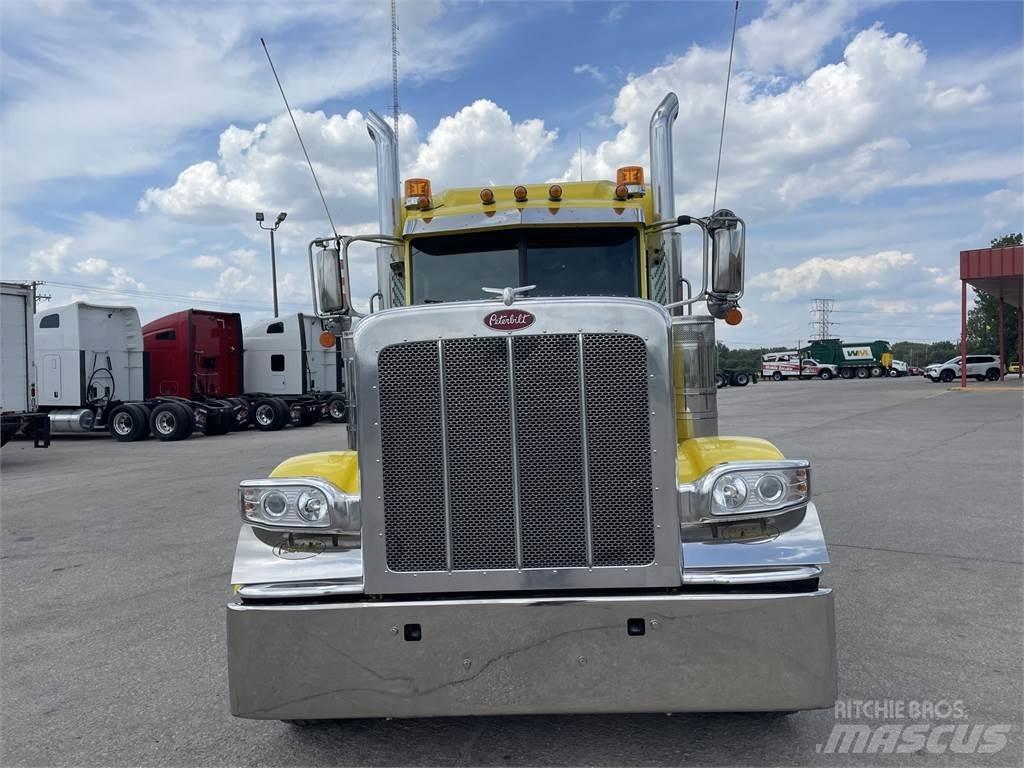 Peterbilt 389 曳引機組件
