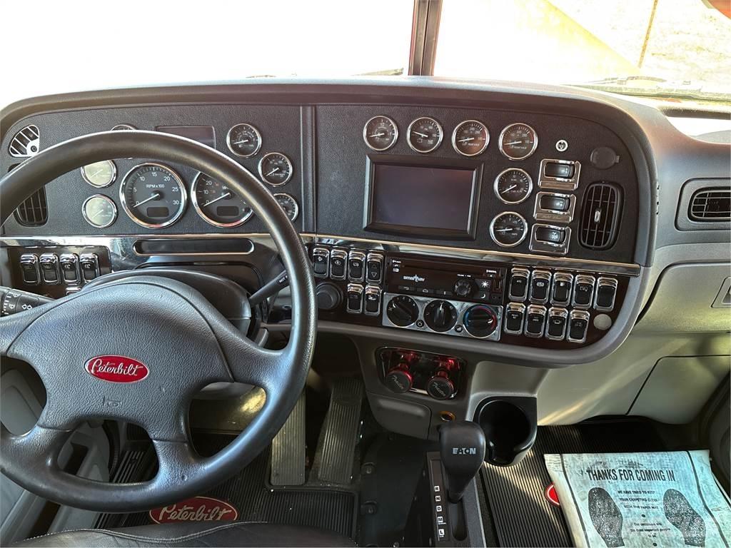 Peterbilt 389 曳引機組件