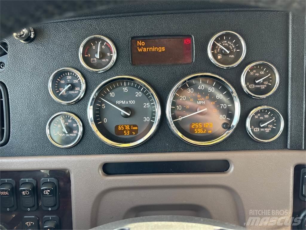 Peterbilt 389 曳引機組件