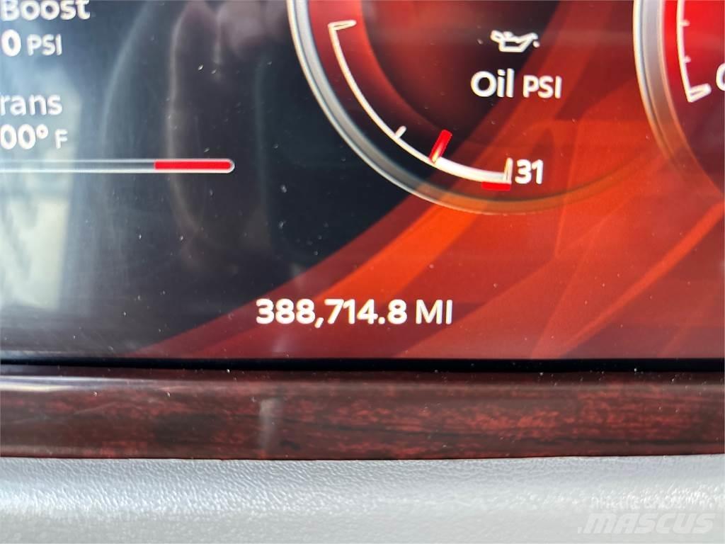 Peterbilt 389 曳引機組件
