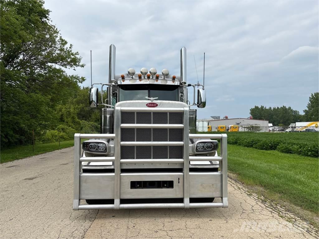 Peterbilt 389 其他貨車