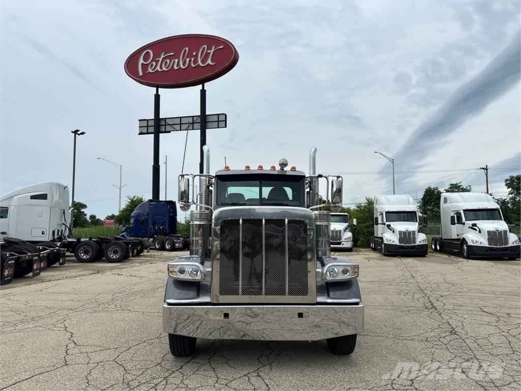 Peterbilt 389 其他貨車