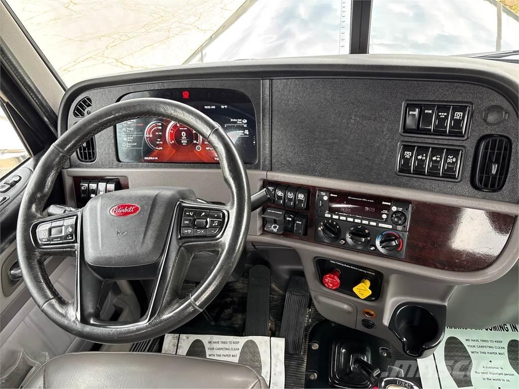 Peterbilt 389 其他貨車