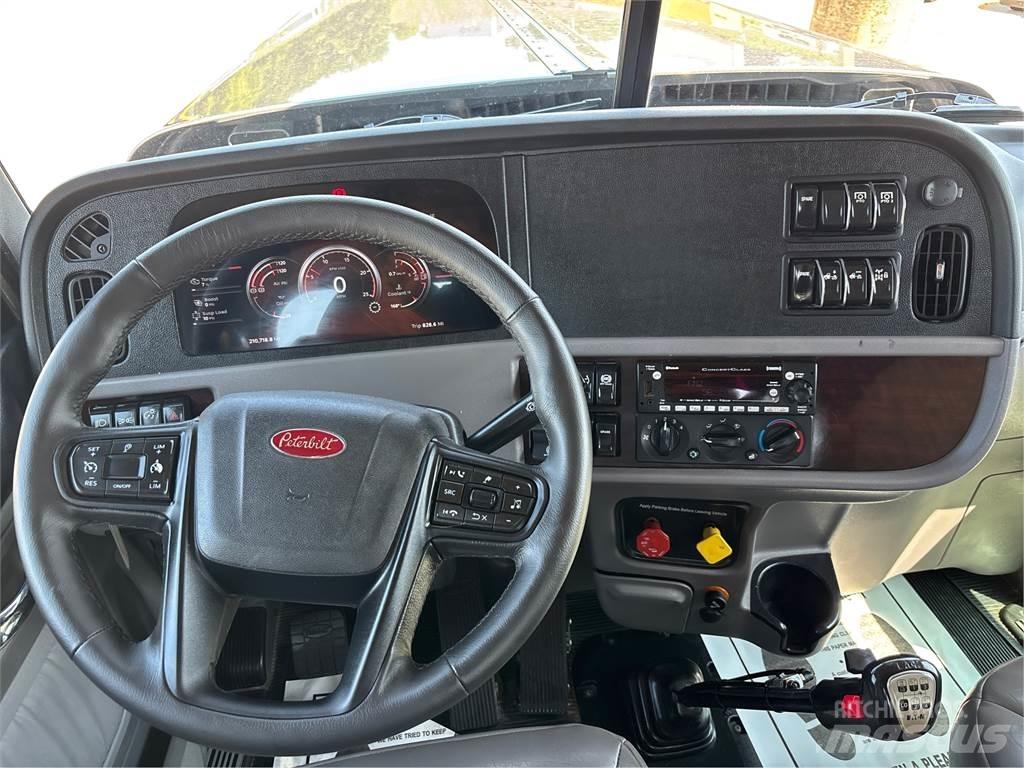 Peterbilt 389 其他貨車
