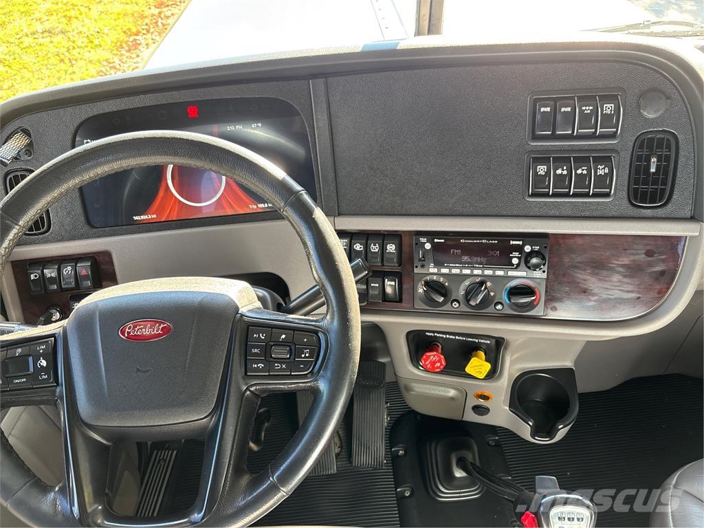 Peterbilt 389 其他貨車