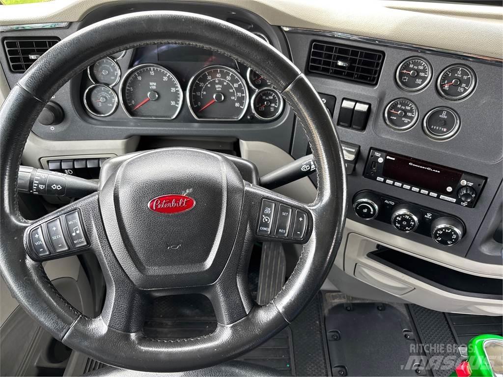 Peterbilt 567 曳引機組件