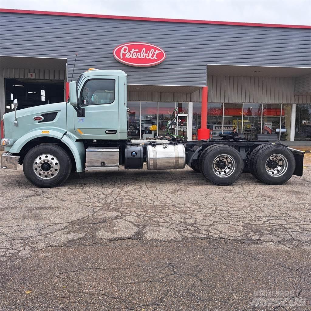 Peterbilt 567 曳引機組件