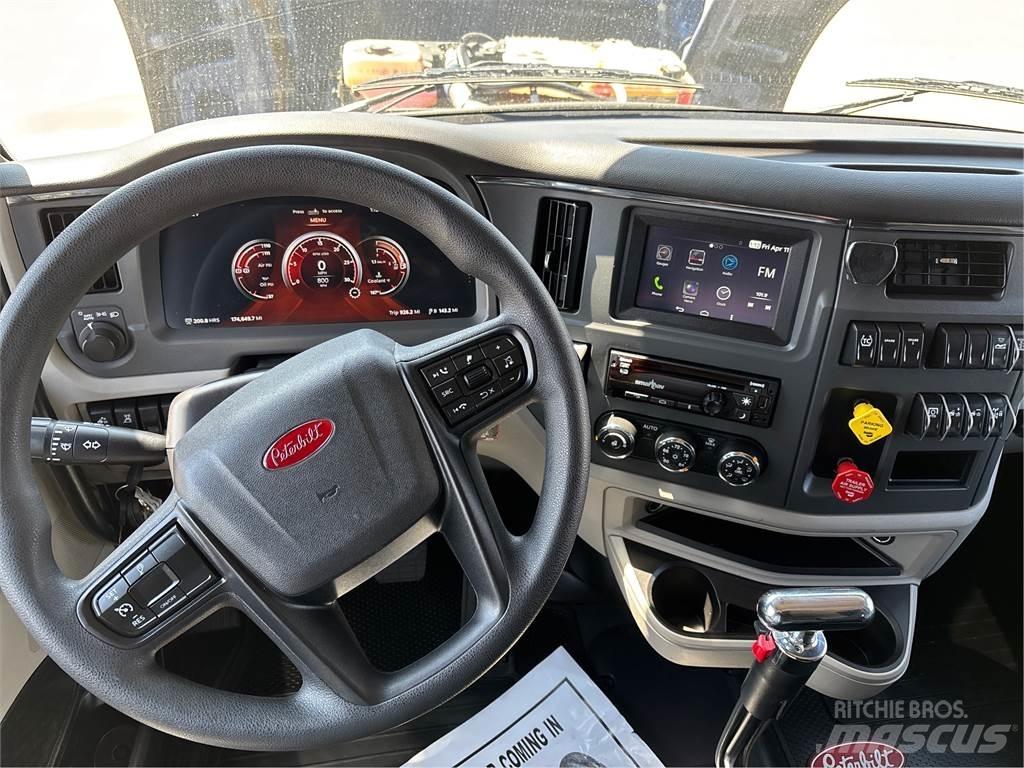 Peterbilt 567 曳引機組件