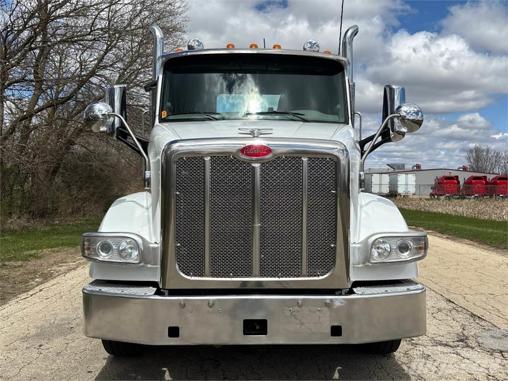 Peterbilt 567 曳引機組件