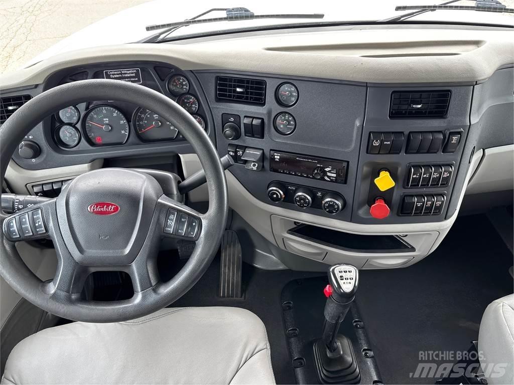 Peterbilt 567 曳引機組件