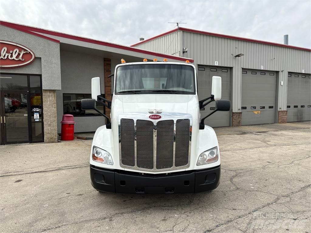 Peterbilt 579 曳引機組件