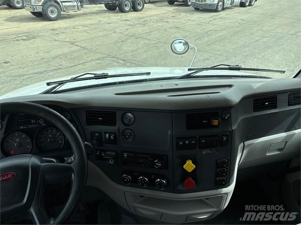 Peterbilt 579 曳引機組件