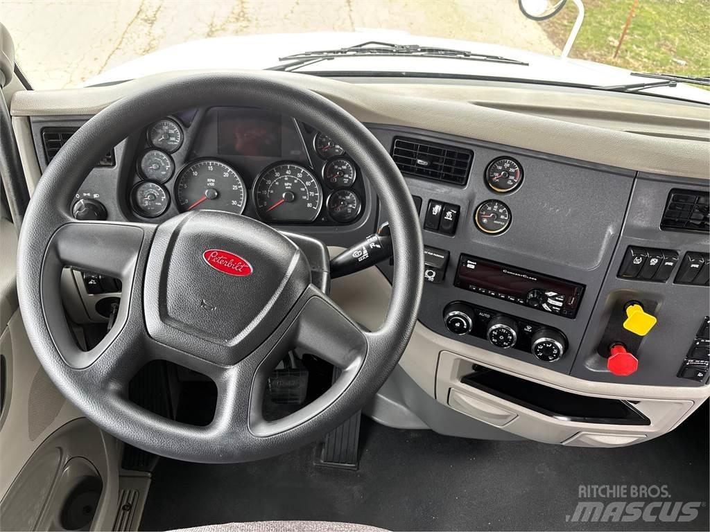 Peterbilt 579 曳引機組件
