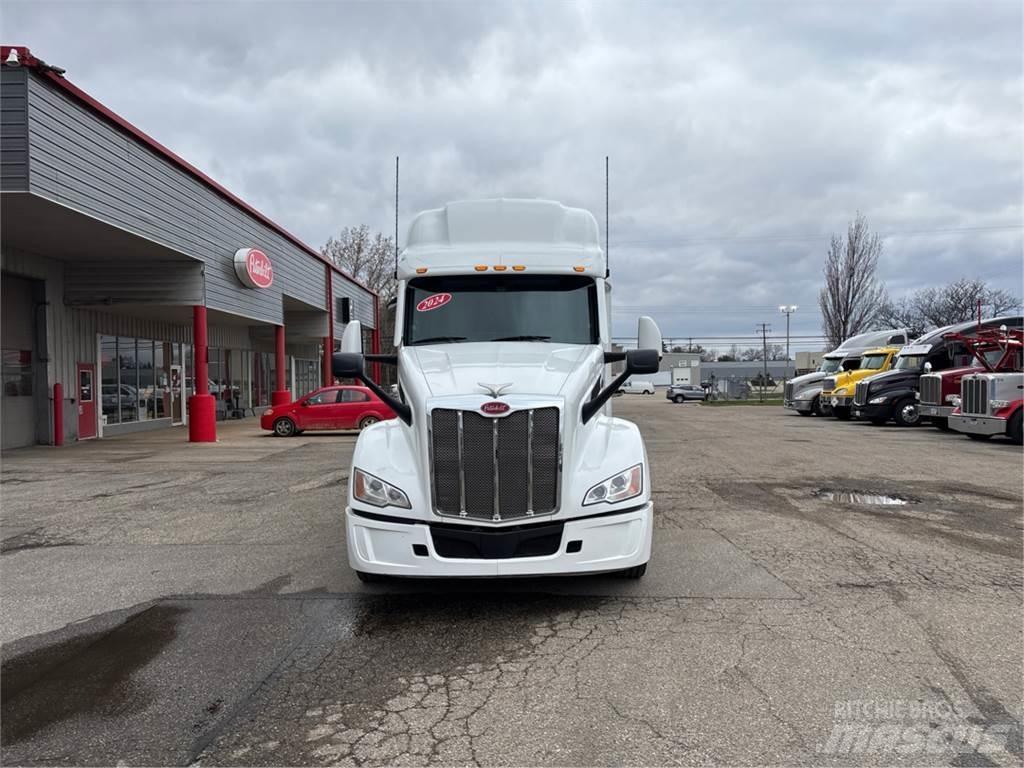 Peterbilt 579 曳引機組件