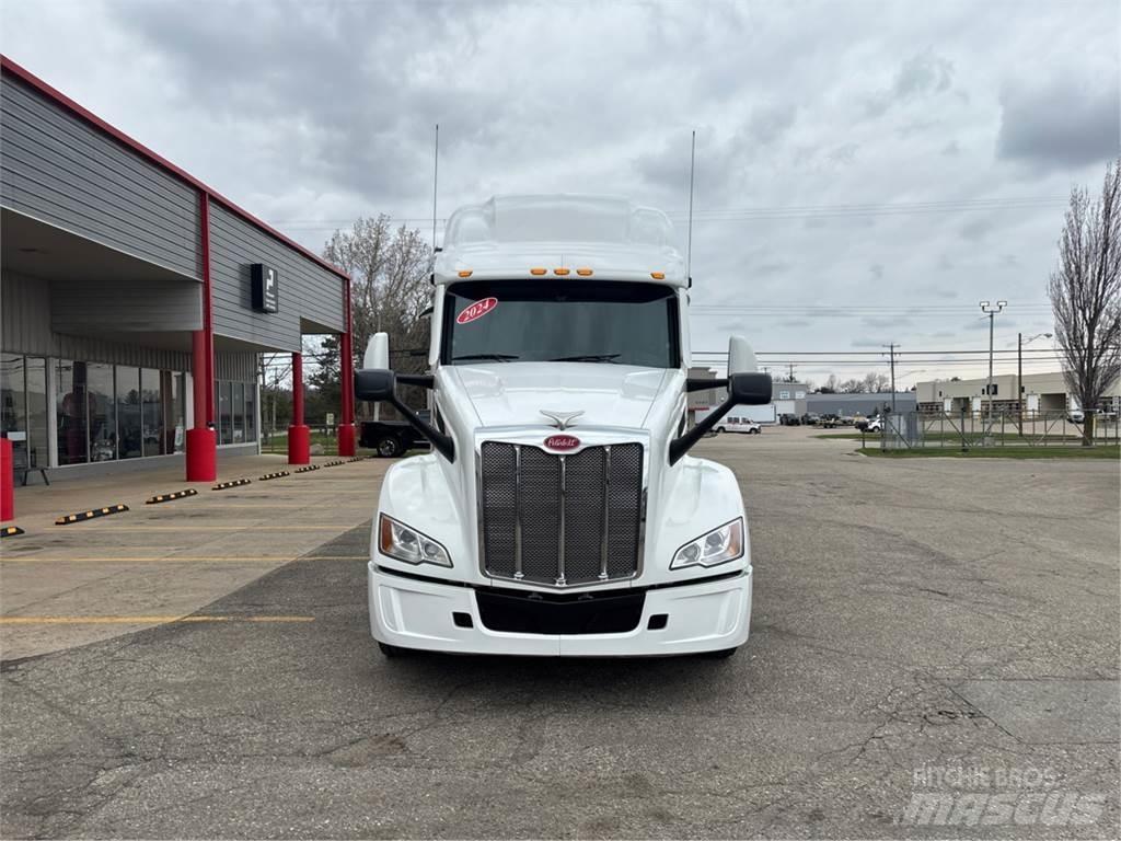 Peterbilt 579 曳引機組件