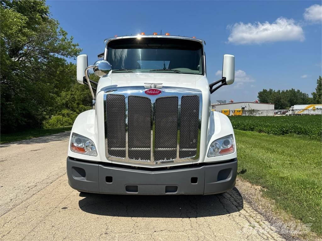 Peterbilt 579 曳引機組件