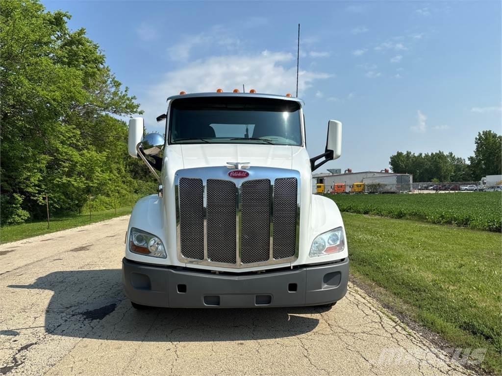 Peterbilt 579 曳引機組件