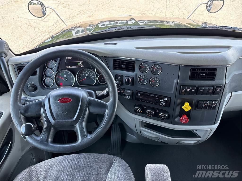 Peterbilt 579 其他貨車