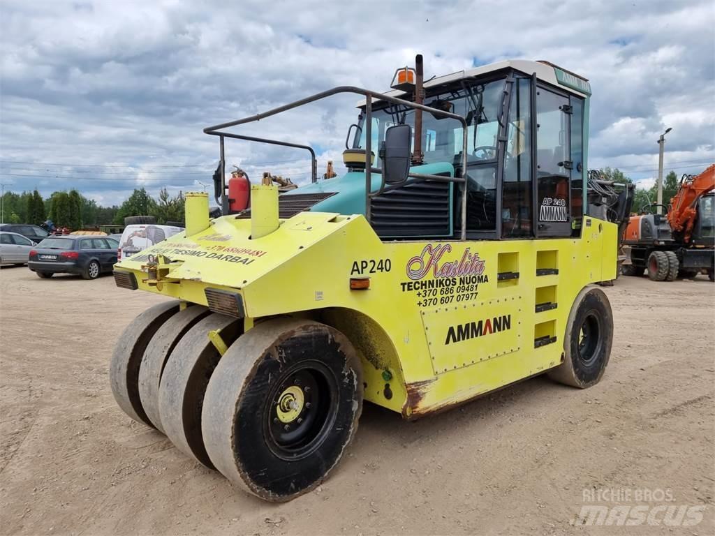 Ammann AP240 膠輪滾壓機