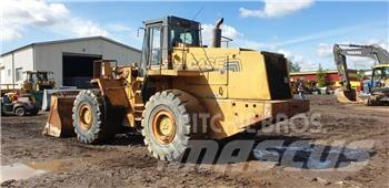 CASE 921 B 輪胎式裝載機