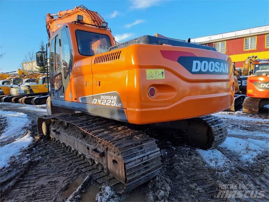 Doosan DX225LC 履帶式 挖土機/掘鑿機/挖掘機