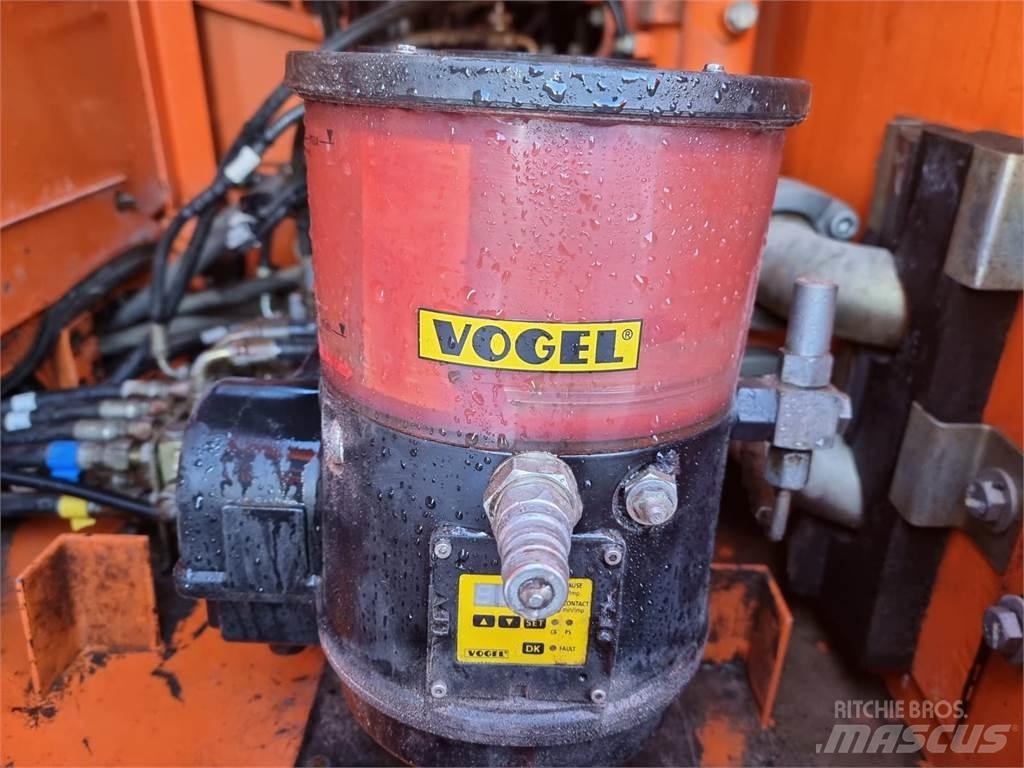 Doosan DX225LC 履帶式 挖土機/掘鑿機/挖掘機