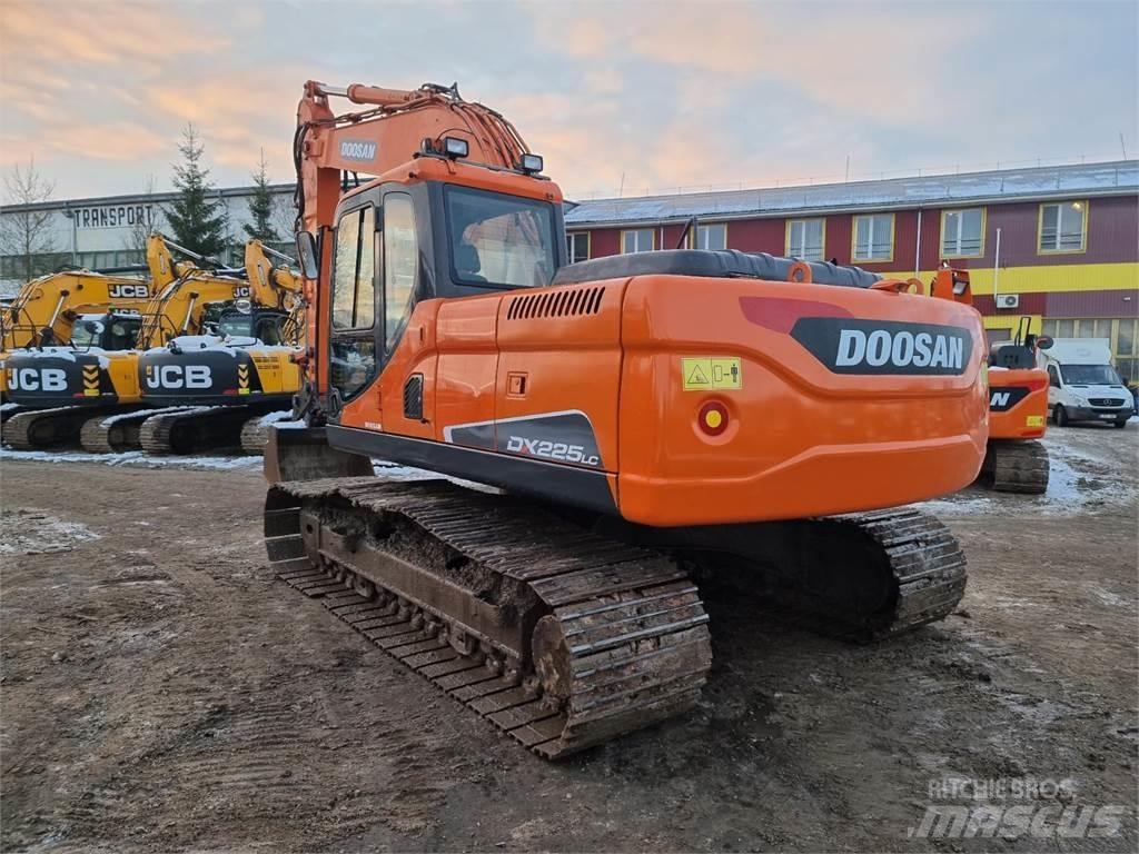 Doosan DX225LC 履帶式 挖土機/掘鑿機/挖掘機