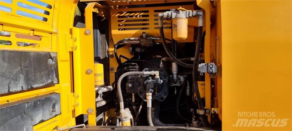 JCB JS220LC Plus + 履帶式 挖土機/掘鑿機/挖掘機