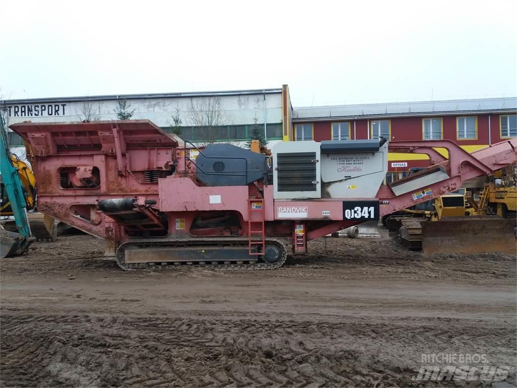 Sandvik QJ341 移動式壓碎機