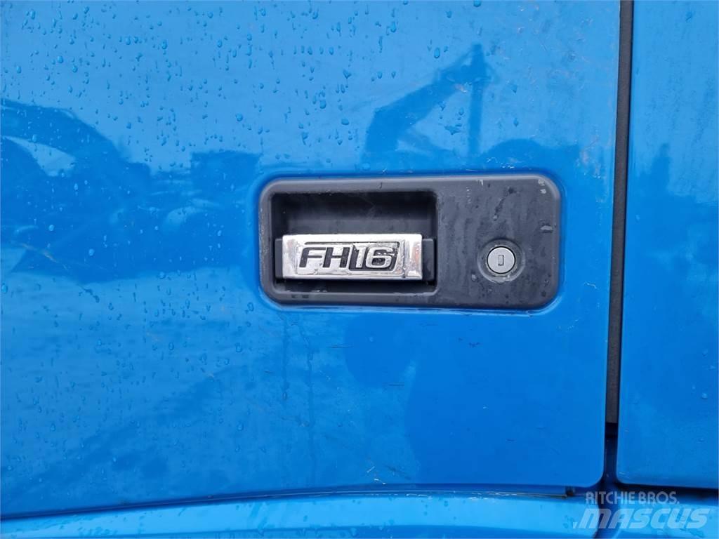 Volvo FH16 吊鉤式起重車