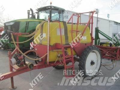 Gambetti Barre 2000/18 牽引式噴霧機