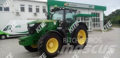 John Deere 6210R 曳引機