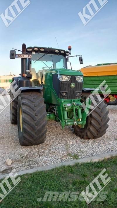John Deere 6215R 曳引機