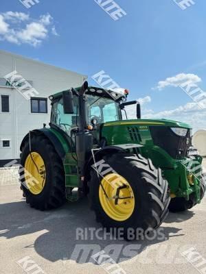 John Deere 6215R 曳引機