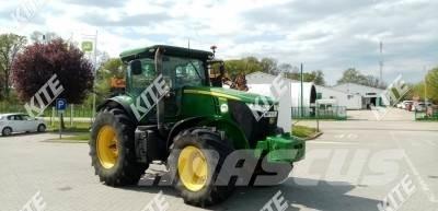 John Deere 7200R 曳引機