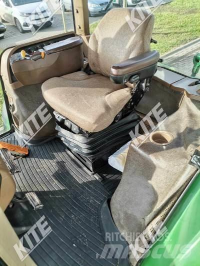 John Deere 8230 曳引機