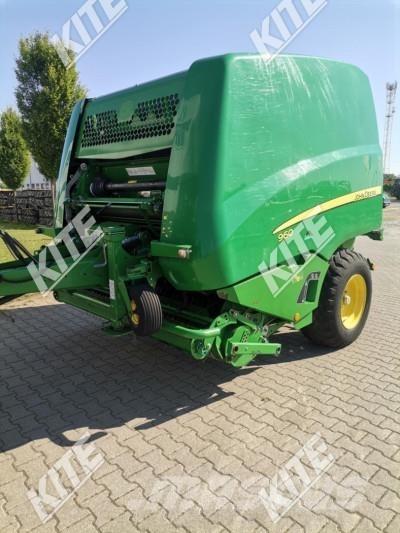 John Deere 960N 圓型牧草打包機