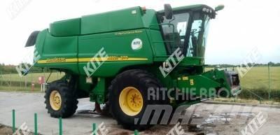 John Deere 9880i STS 聯合收穫機