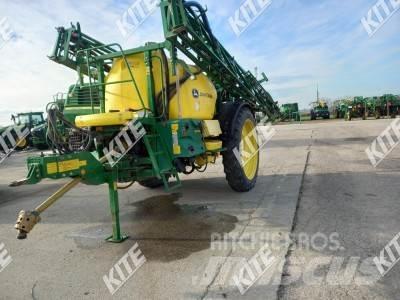 John Deere M740i 牽引式噴霧機