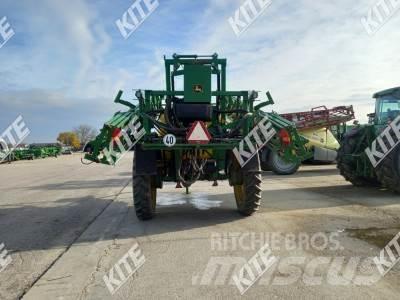 John Deere M740i 牽引式噴霧機